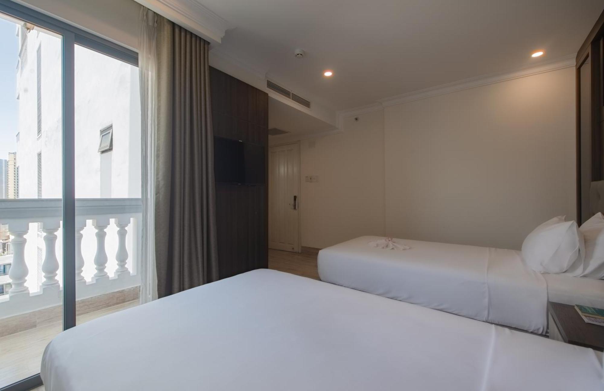 Seven Seas Hotel Нячанг Экстерьер фото