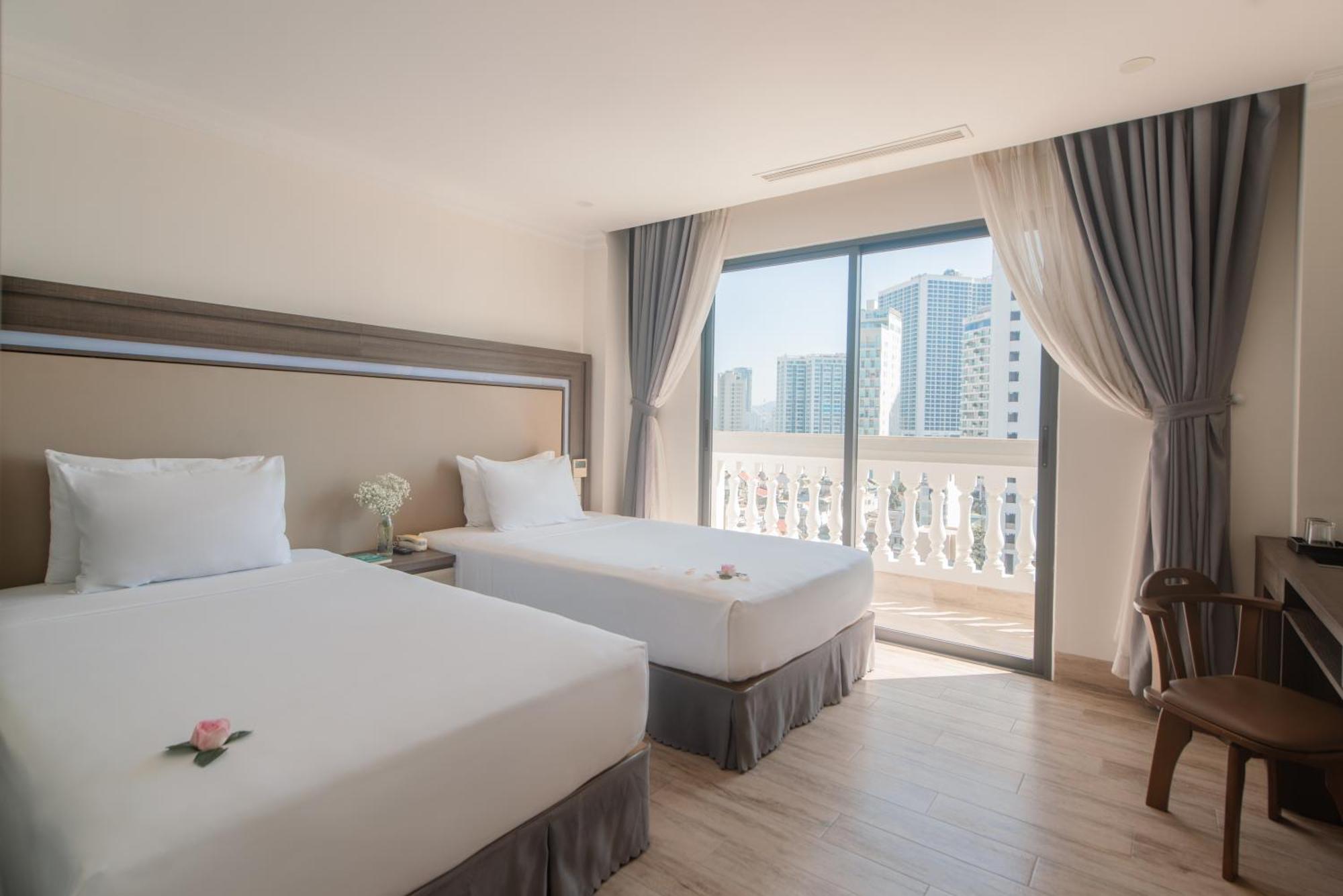 Seven Seas Hotel Нячанг Экстерьер фото